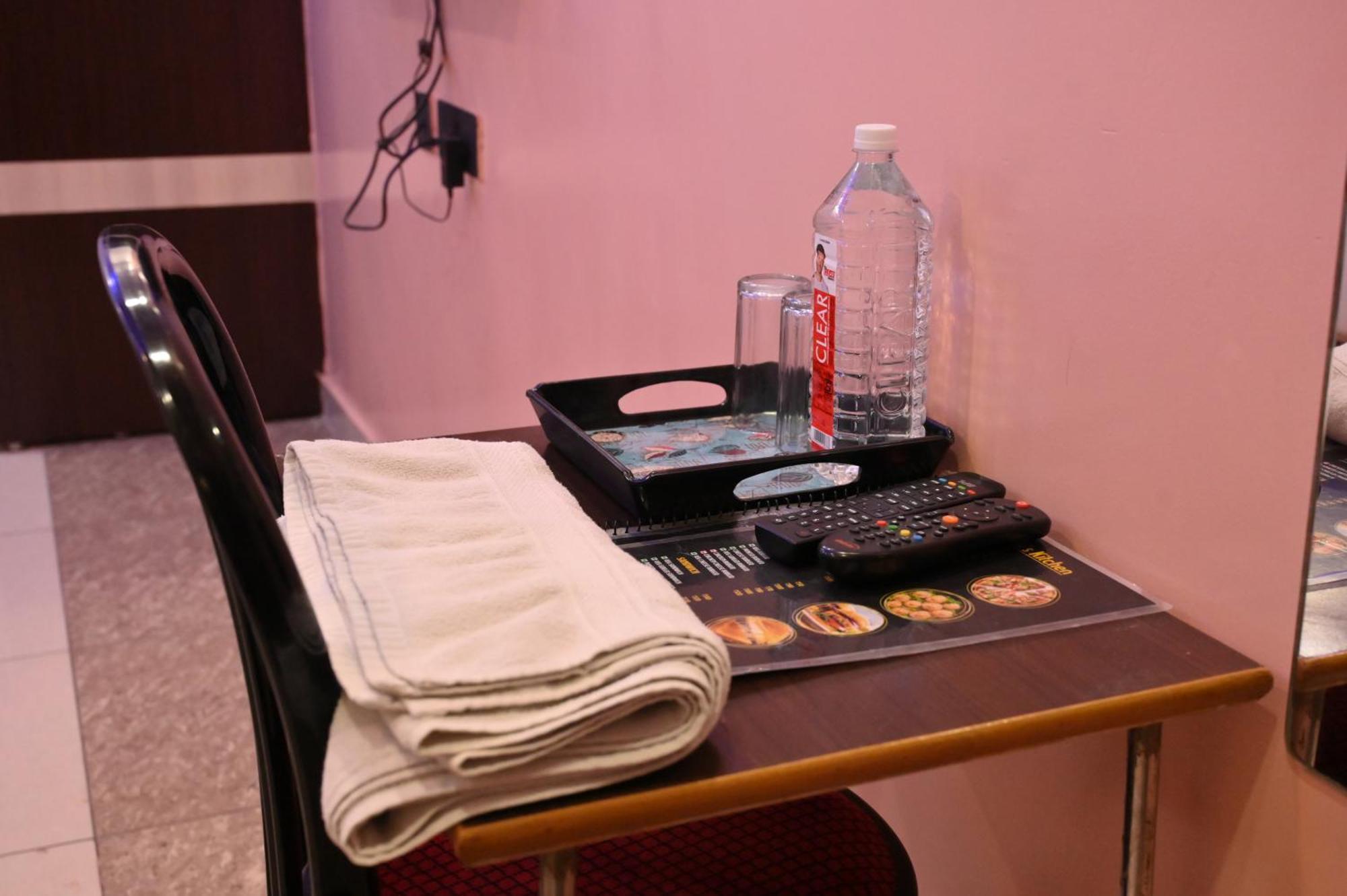 Hotel Riddhi Regency Lucknow Bagian luar foto
