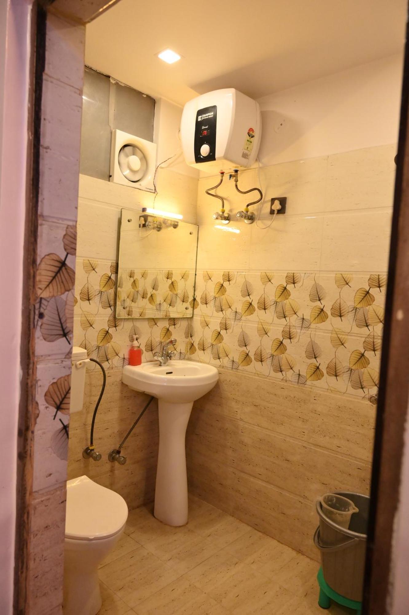 Hotel Riddhi Regency Lucknow Bagian luar foto